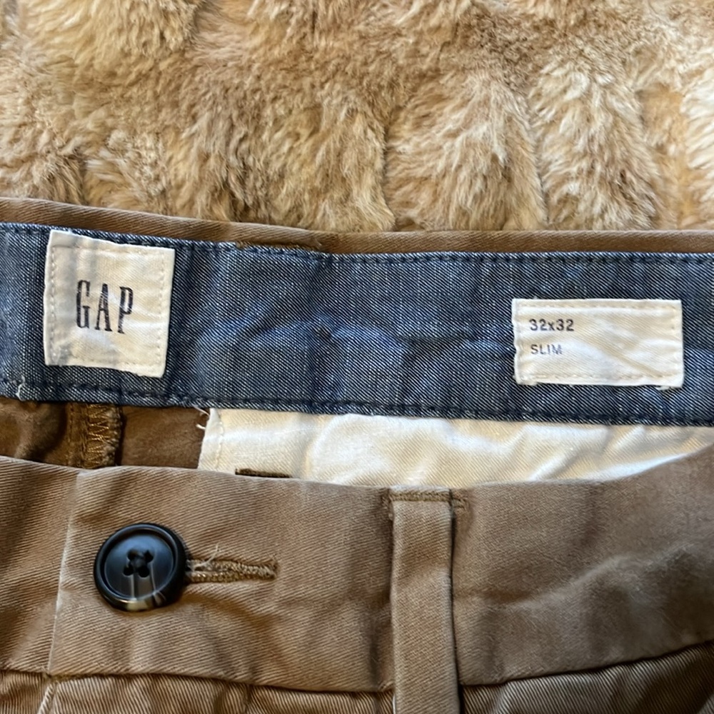 Gap Khaki Pants - Picture 2 of 3